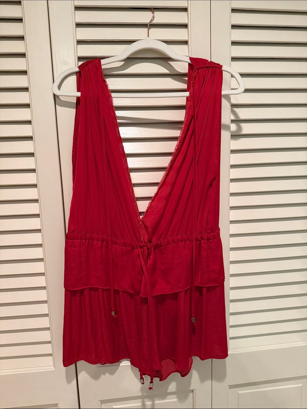 Bec and bridge silky Red Sleeveless Deep V shorts Romper size 2